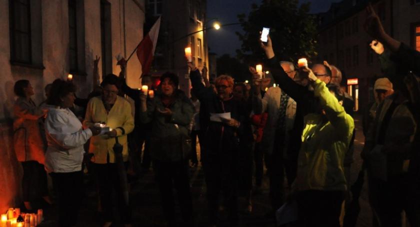 Spotkali się przed sądem w Kartuzach po raz ostatni - protest po sześciu dniach zawieszono
