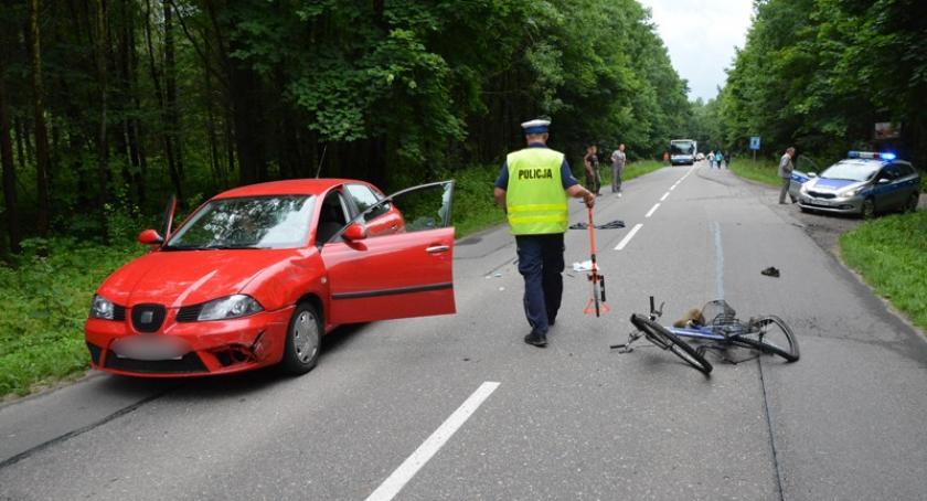 Leszno. Rowerzysta potrącony przez samochód