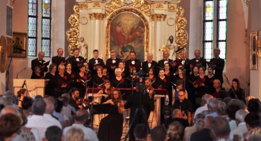 Festiwal Akordeonowy otwarty - na pierwszym koncercie tłumy