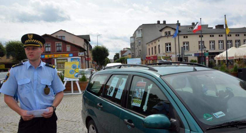 Widzisz dziecko pozostawione w pojeździe? Reaguj!