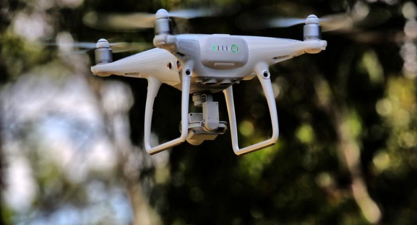 Szybko i spektakularnie - przed nami weekendowy wyścig dronów w Koszałkowie
