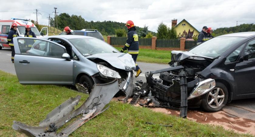 Kczewo. Zderzenie trzech pojazdów - kobieta w ciąży w szpitalu