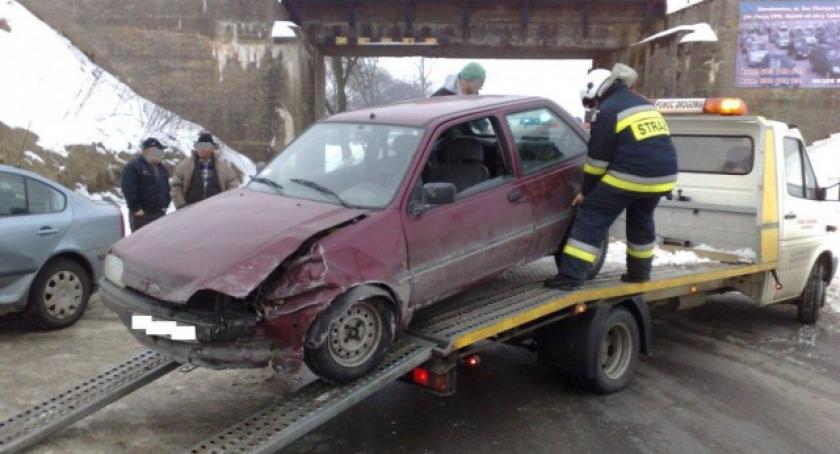 Rębiechowo. Kolizja skody z fordem (zdjęcia)