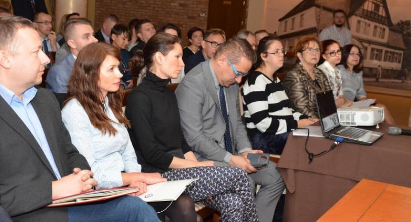 Pracodawcy i urzędnicy debatowali o sprawach cudzoziemców