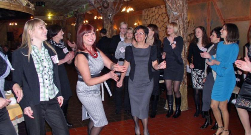 Dzień Kobiet w… grocie solnej z muzyką i tańcami