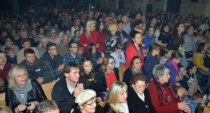 Tłumy na koncercie TGD dla kartuskiego hospicjum