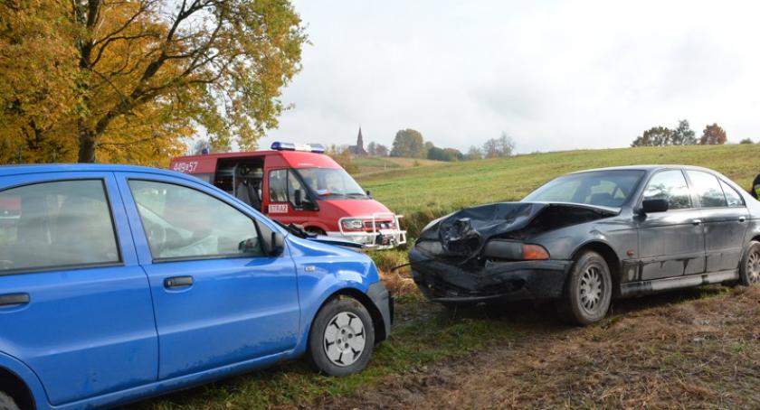 Przodkowo. Stłuczka fiata z BMW
