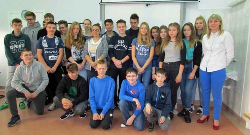 Kiełpino. W szkole po raz pierwszy obchodzono Światowy Dzień Godności