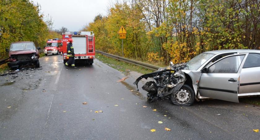 Łapalice. Zderzenie busa ze skodą - dwie osoby w szpitalu