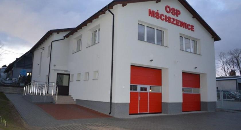 Gm. Sulęczyno. Zakończono termomodernizację szkoły w Podjazach i remizy OSP w Mściszewicach