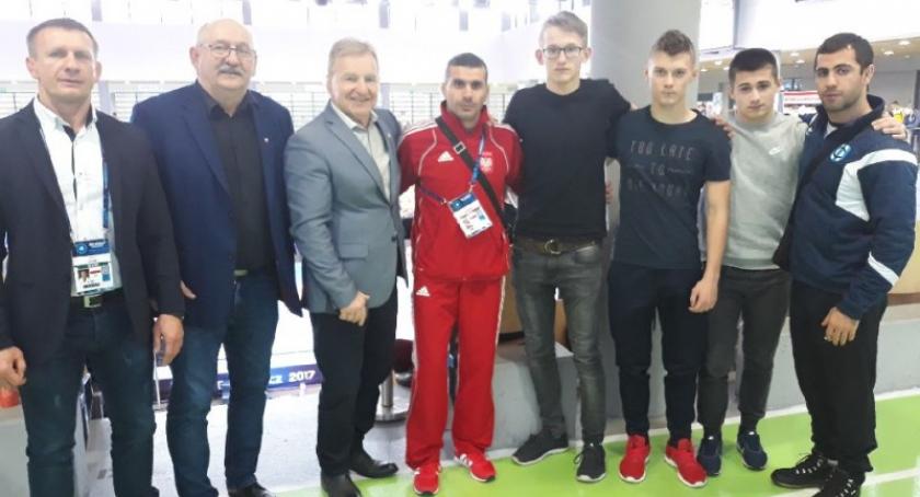 Zapaśnicy Cartusii kibicowali reprezentantom Polski na MŚ w Bydgoszczy