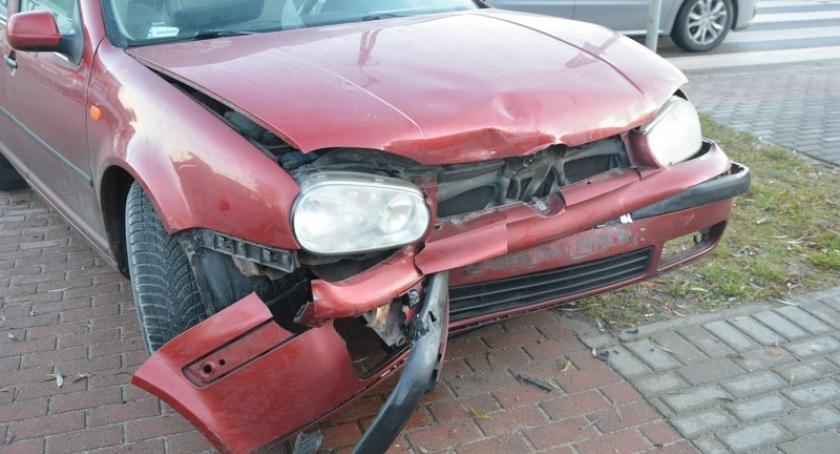 Tuchom. Zderzenie trzech pojazdów na K20