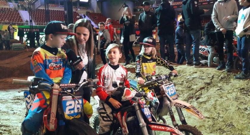 Młodzi motorossowcy z Kaszub na superrcrossie King of Poland