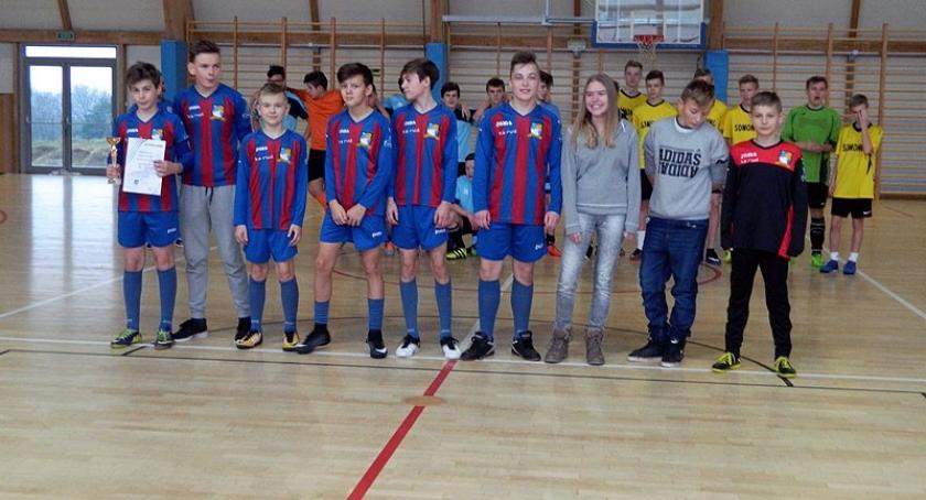 IX Turniej Piłki Nożnej Halowej w Somoninie - rocznik 2003