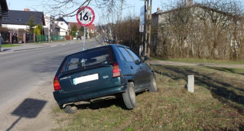 Kiełpino. Kolizja na krzyżówce