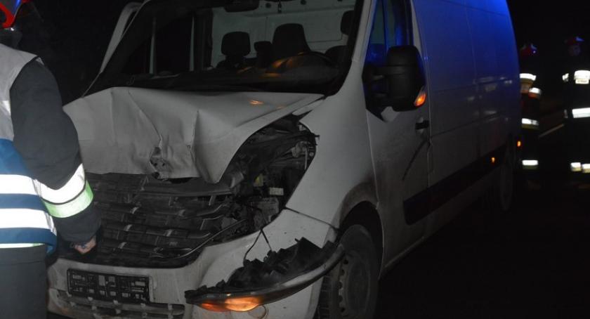 Egiertowo. Renault zderzyło się z jeleniem