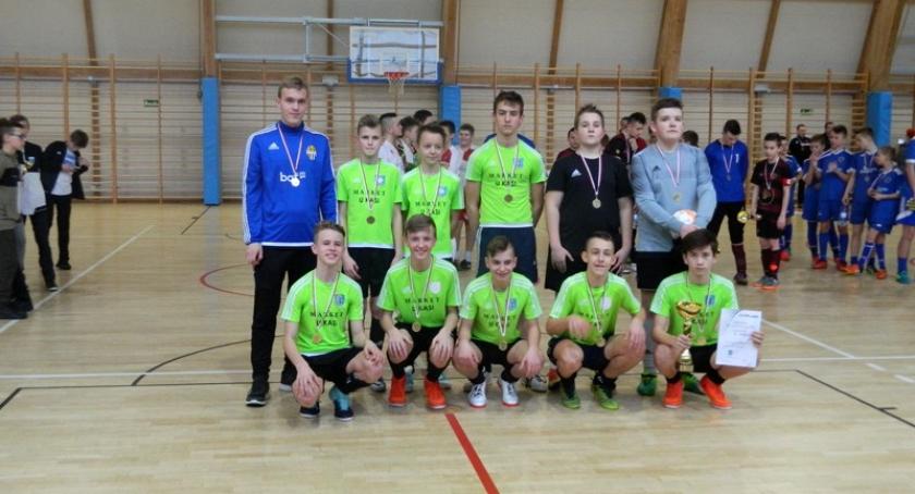 Pewne zwycięstwo FC Gowidlino w Somonino Cup 2004