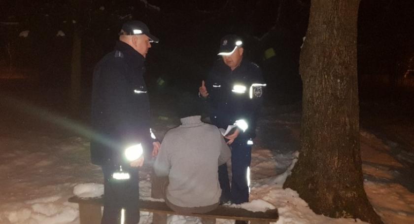 Policjanci uratowali życie choremu na cukrzycę mężczyźnie