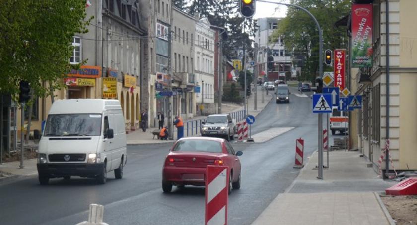 Plac Brunona znów z opóźnieniem