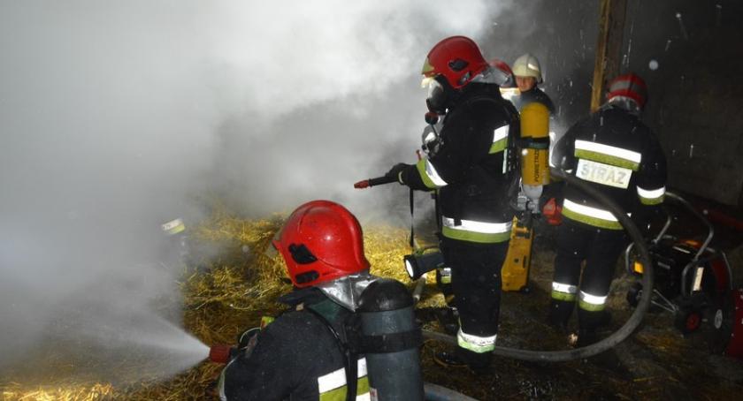 Grzebieniec. Pożar stodoły - ewakuowano zwierzęta