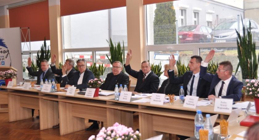 Kolejny spór na linii burmistrz - radni. Tym razem poszło o obwodnicę