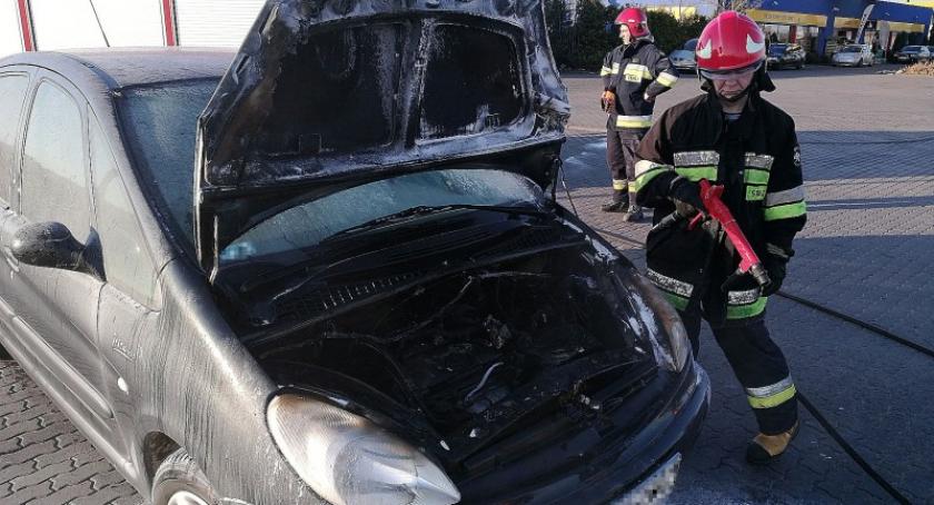 Borcz. Na stacji paliw płonął citroen