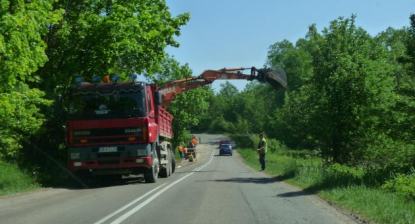 Droga wojewódzka 211. Trwa łatanie dziur