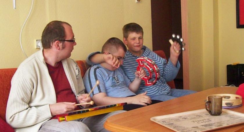 Kobysewo. Gra i śpiew jako muzyczna terapia