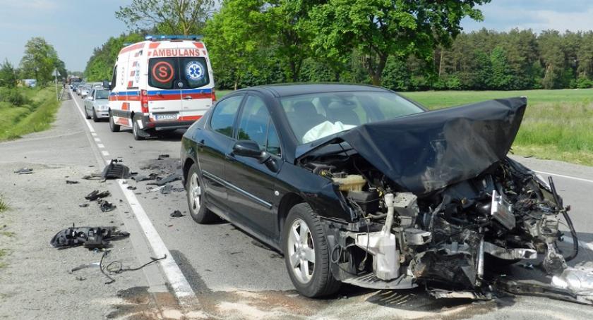 Wypadek w Tuchomiu - jedna osoba w szpitalu