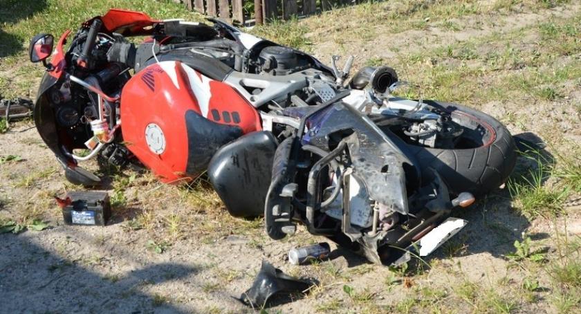 Starkowa Huta. Zderzenie motocykla z jaguarem