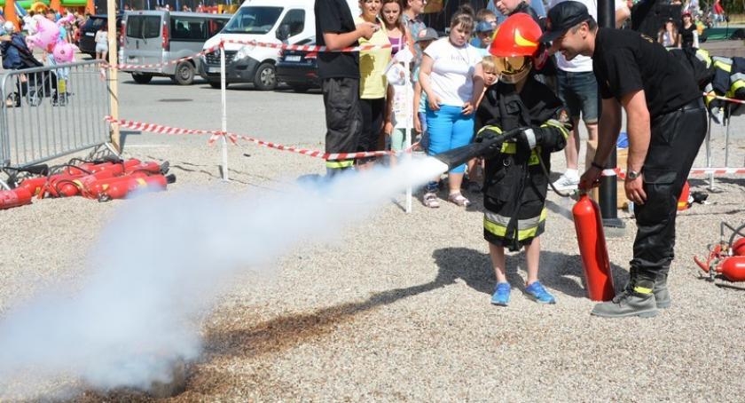 Rodzinny Piknik Strażacki wypełniony strażackimi atrakcjami