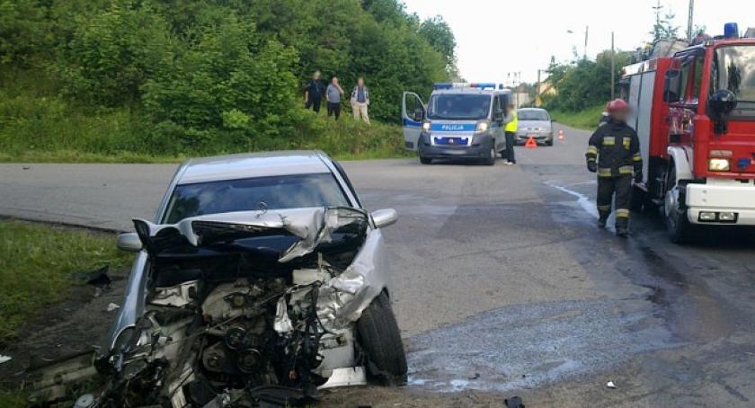 Ręboszewo. Wypadek na drodze wojewódzkiej nr 228