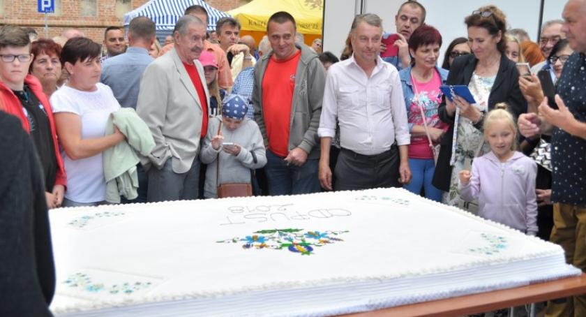 Żukowo. Jarmark Norbertański z gigantycznym tortem