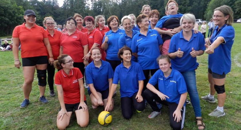Tuchom. Panie z KGW rozegrały tradycyjny mecz piłki nożnej