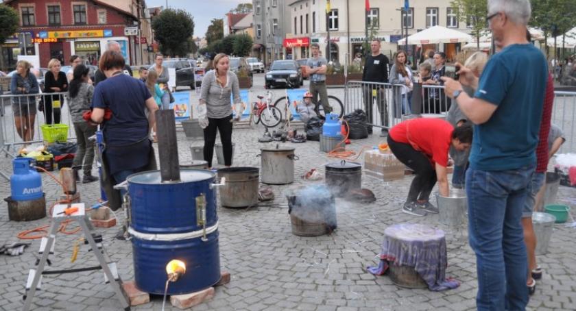 Sztuka po raz kolejny opanowała kartuski Rynek