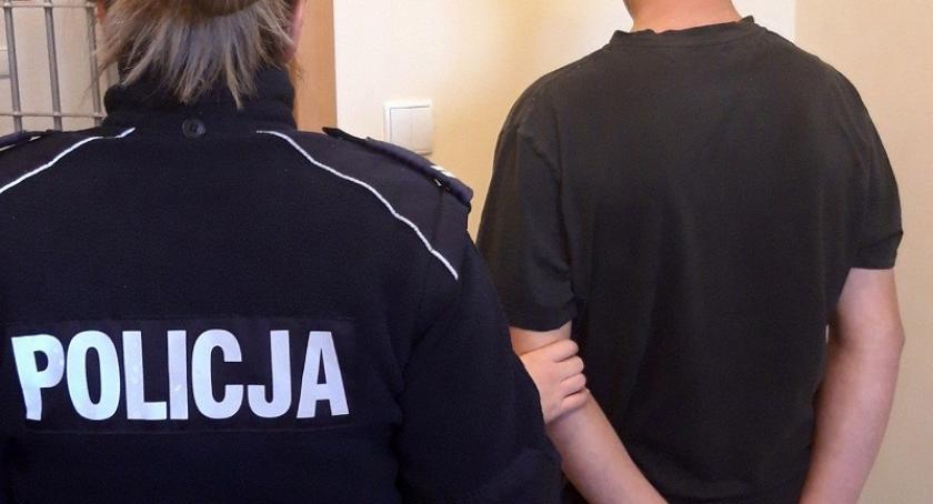 Przy 17-latku znaleźli amfetaminę. Grożą mu trzy lata więzienia