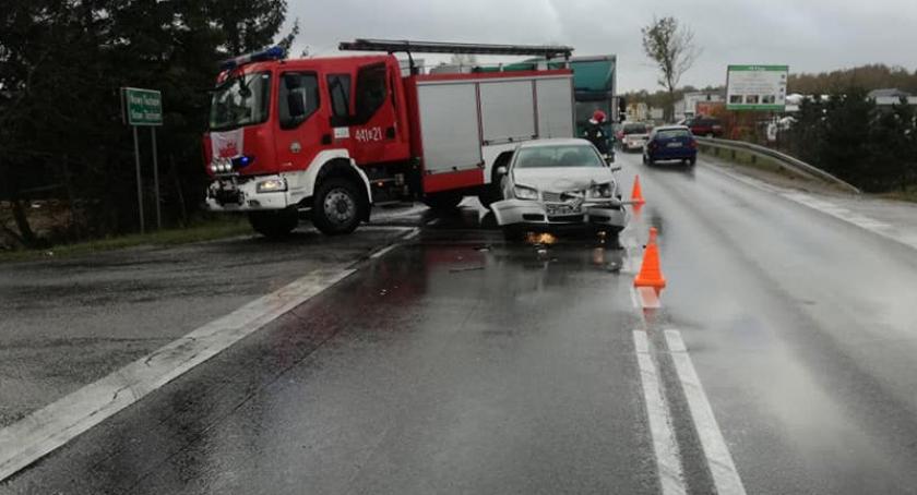 Wypadek w Tuchomiu - dwie osoby w szpitalu