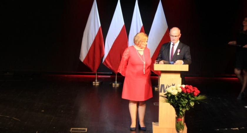 Gowidlino. Nauczycielka Bożena Lejk uhonorowana medalem