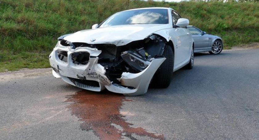 Żukowo. BMW uderzyło w bok mercedesa
