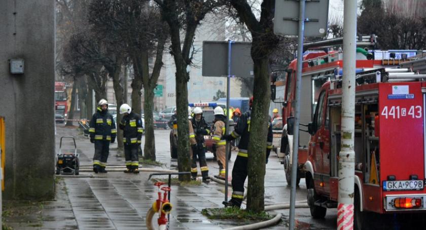 Kartuzy. Pożar w starym budynku Policji