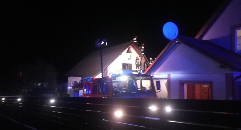 Strażacy z siedmiu jednostek walczyli z pożarem w Somoninie