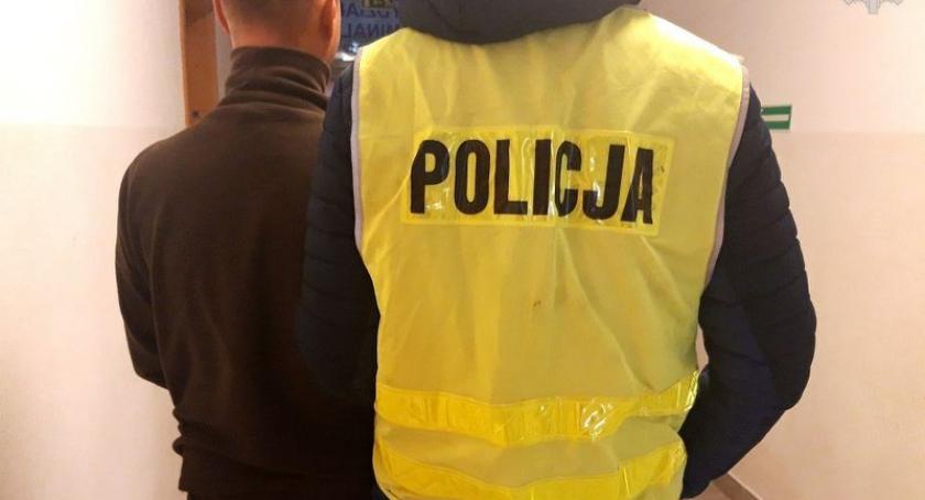 Chciał wciągnąć nastolatkę do samochodu - 31-latek z zarzutami