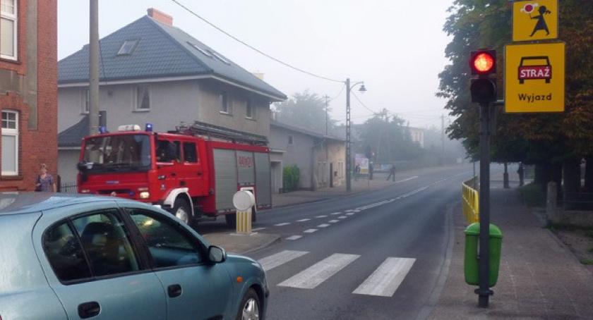 Pojazd uprzywilejowany zawsze z pierwszeństwem