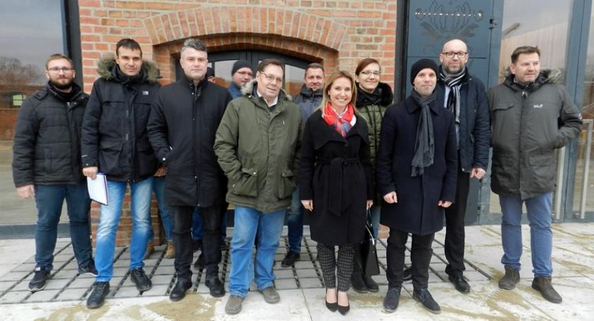 Żukowo. Rewitalizacja zabytkowego spichlerza zmierza do finału