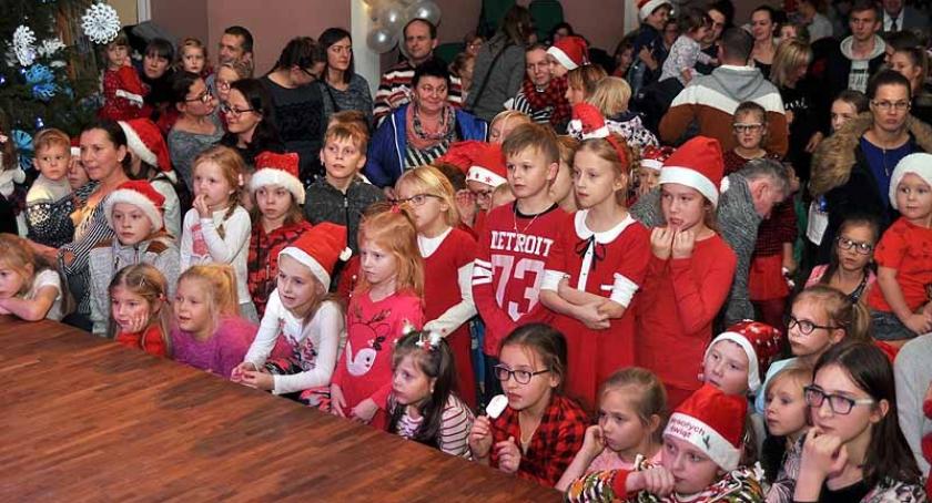 Mikołaj spotkał się z milusińskimi w Kartuskim Centrum Kultury