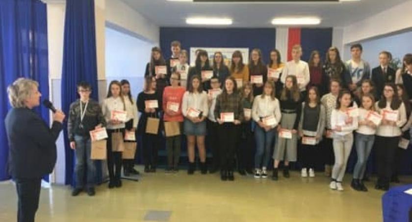 Młodzież z powiatu kartuskiego laureatami konkursu pt. 
