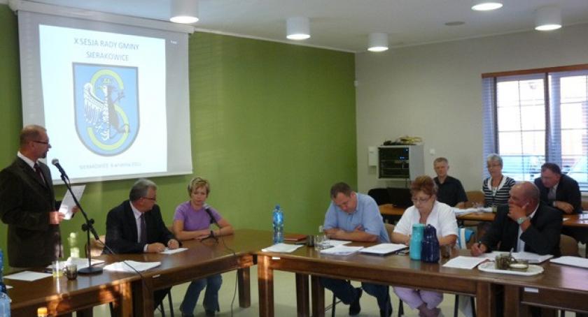 Sierakowice. Burza wokół szkoły w Szopie. Gmina przejmie placówkę