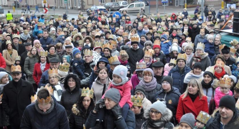 W niedzielę orszaki Trzech Króli przemaszerują ulicami Kartuz, Żukowa i Sierakowic