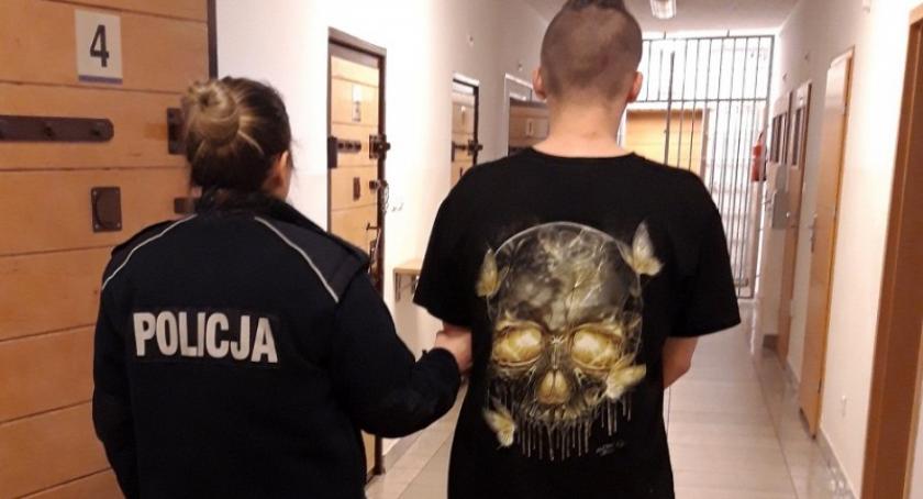 Jest areszt dla sprawców usiłowania rozboju na trzech dziewczynkach