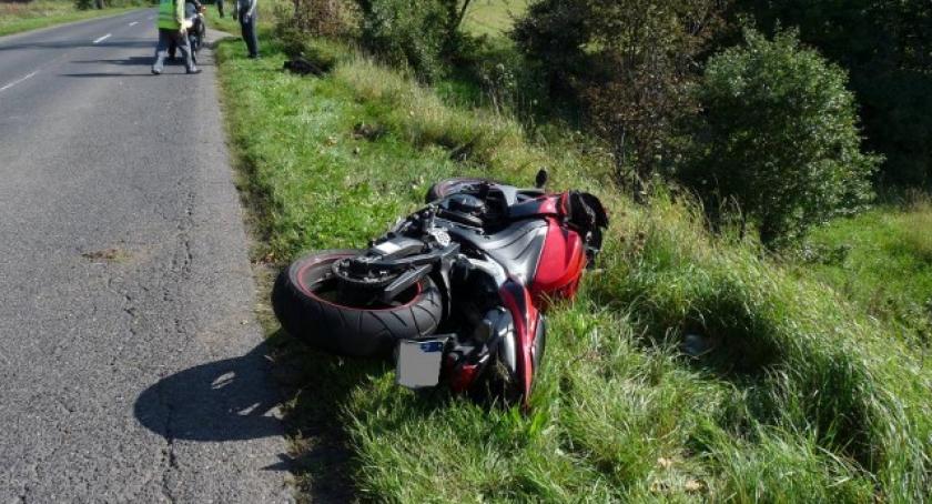 Kczewo. Wypadek z udziałem motocykla. Dwie osoby ranne